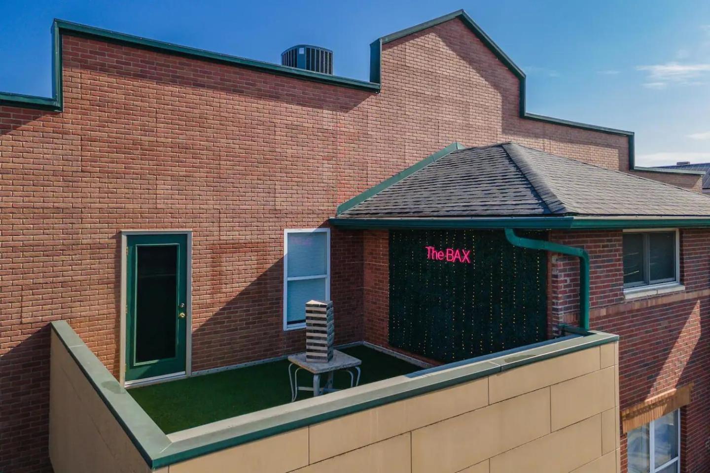 Apartment The Bax Louisville's Premier Nightlife Hub