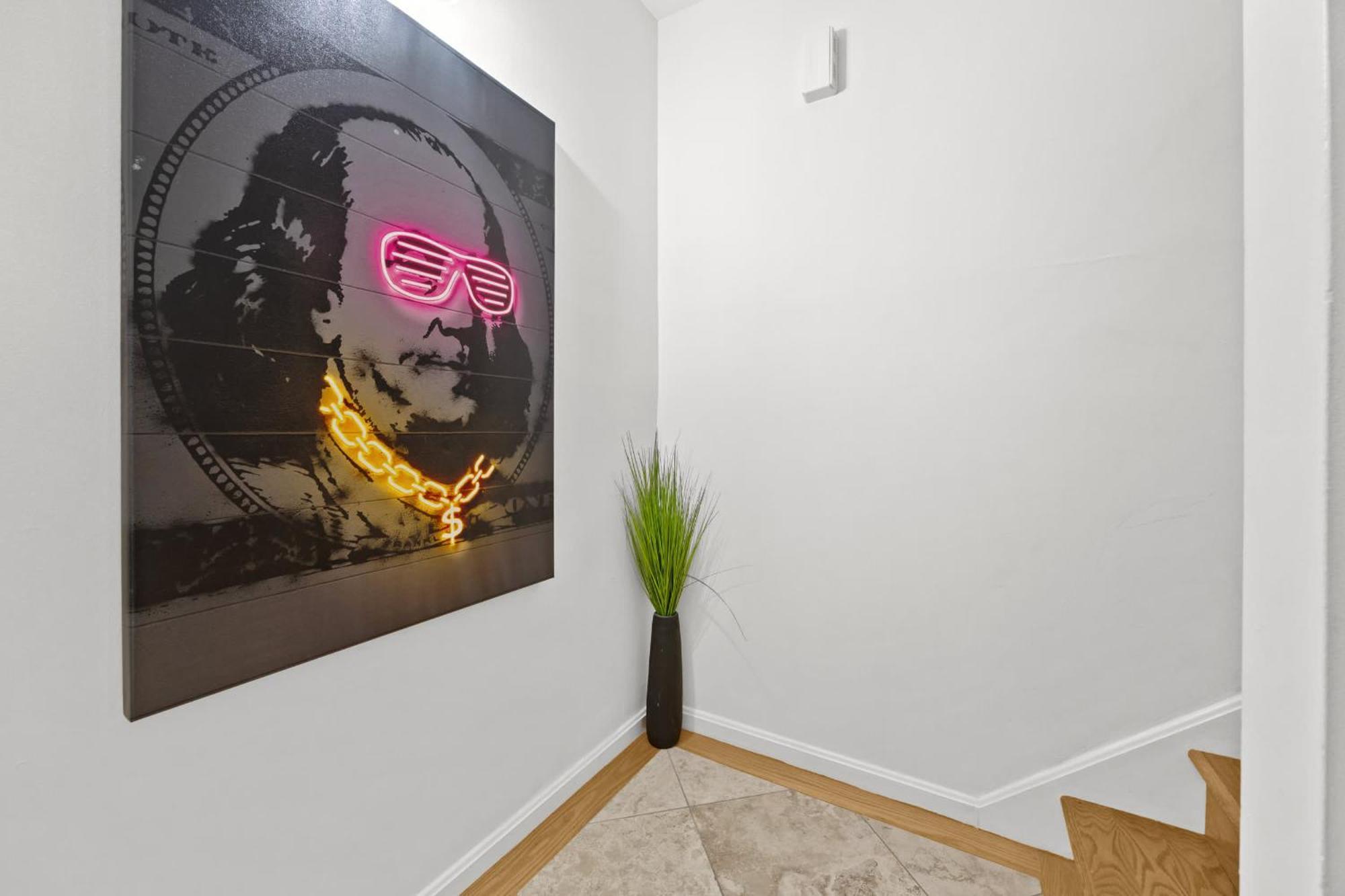 Apartment The Bax Louisville's Premier Nightlife Hub *
